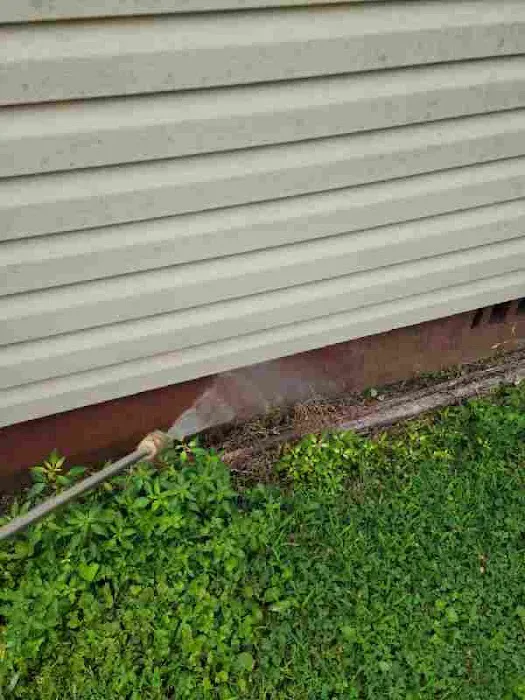 Bulwark Exterminating Picture 1