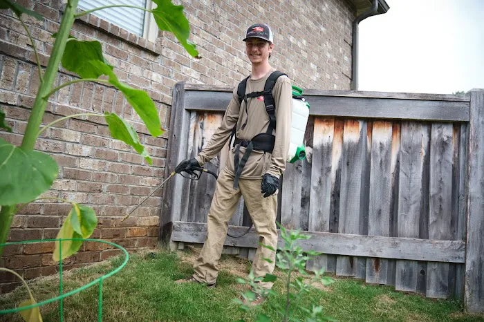 Q36 Pest Control Picture 2