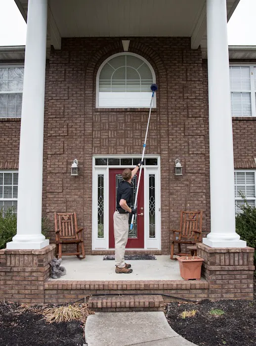 Russell's Pest Control Picture 7