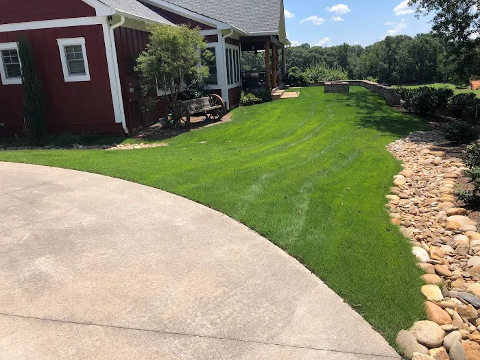 Thrive Turf LLC Picture 10