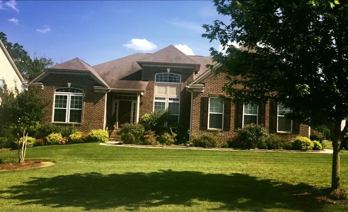 Top Turf Lawn Care and Pest Management Picture 8