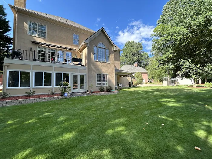 Top Turf Lawn Care and Pest Management Picture 6