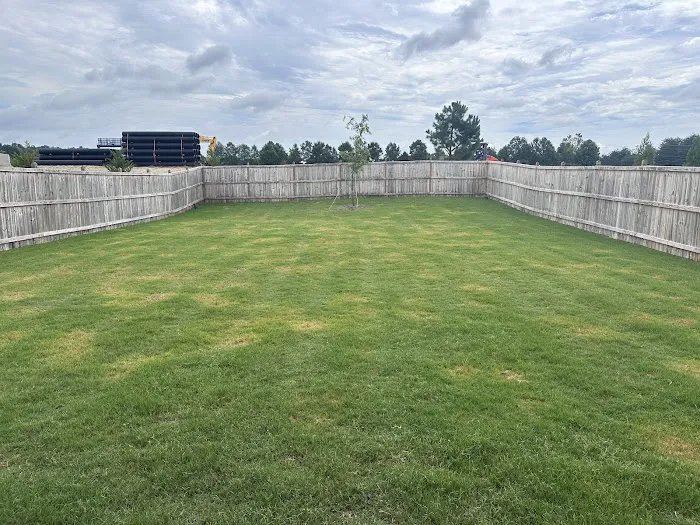 Top Turf Lawn Care and Pest Management Picture 10