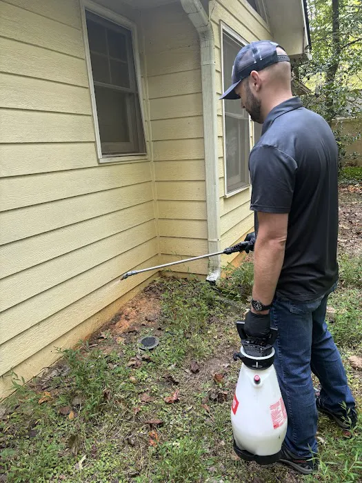 Daniel & Lawson Pest Control Picture 7