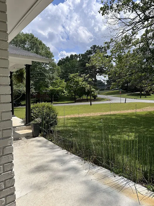 Top Turf Lawn Care and Pest Management Picture 4