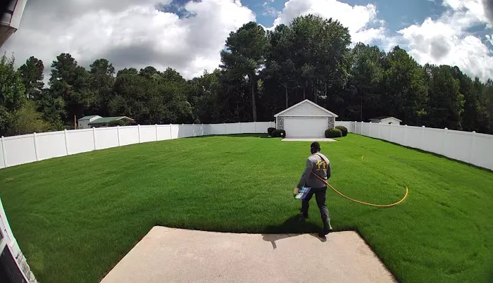 Top Turf Lawn Care and Pest Management Picture 5