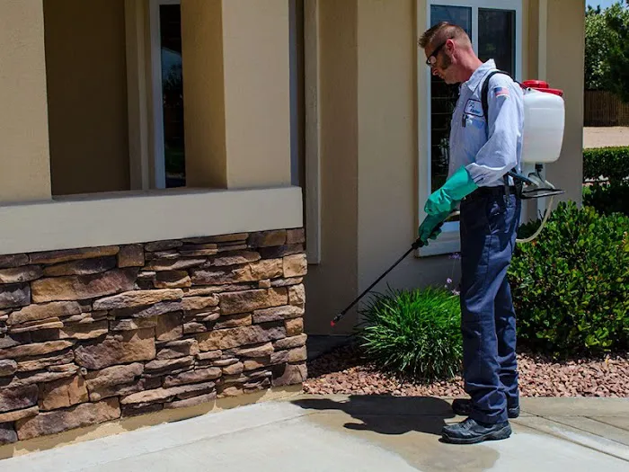 Moore Pest Control Co Inc Picture 1