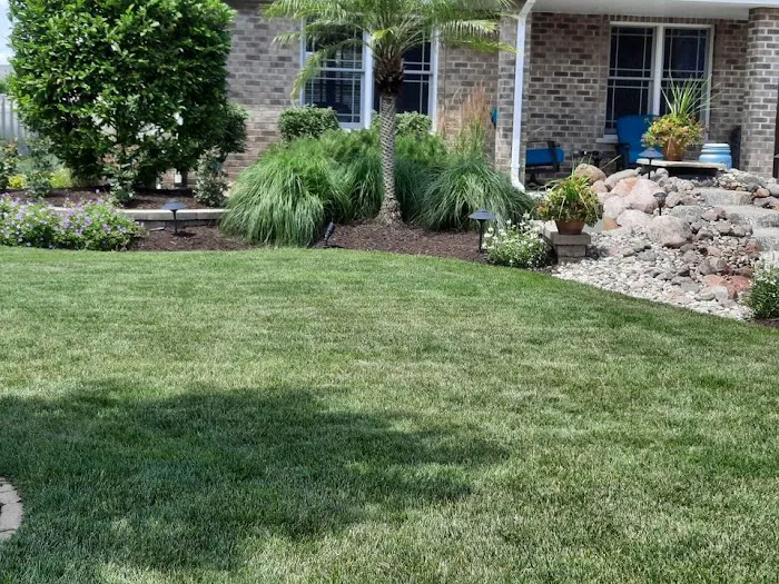 Lawnworks Of Joliet, Inc. Picture 4