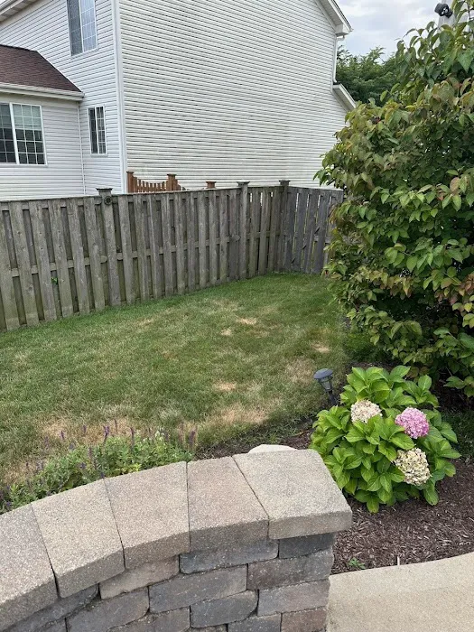 Lawnworks Of Joliet, Inc. Picture 6