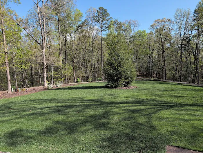 Maple Leaf Lawn Care & Pest Control Picture 10