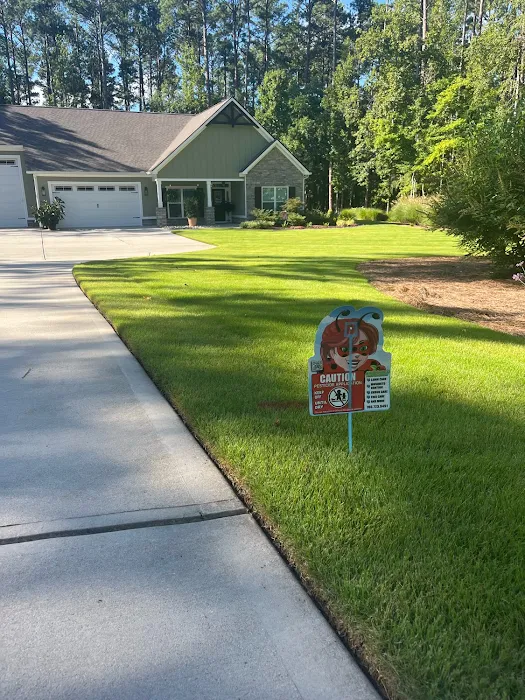 Kathleen's Lawn & Shrub Pest Control Picture 2