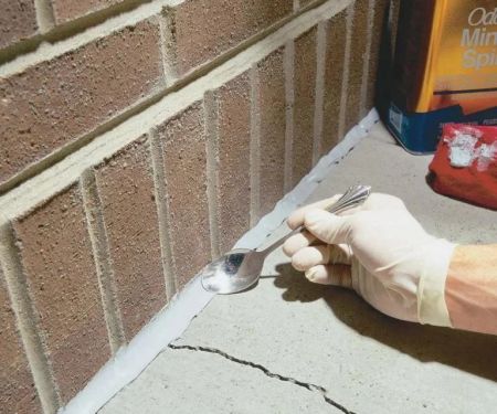 How to Seal Cracks and Gaps That Invite Insects – Effective Home Sealing Tips